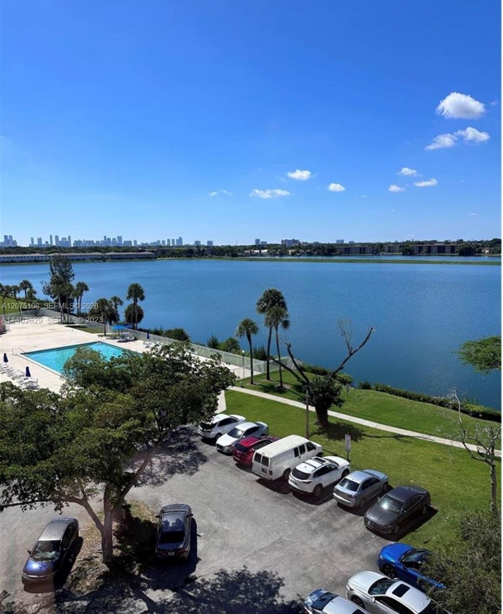 20850 San Simeon Way , Unit 603-5, Miami, FL 33179 Photo