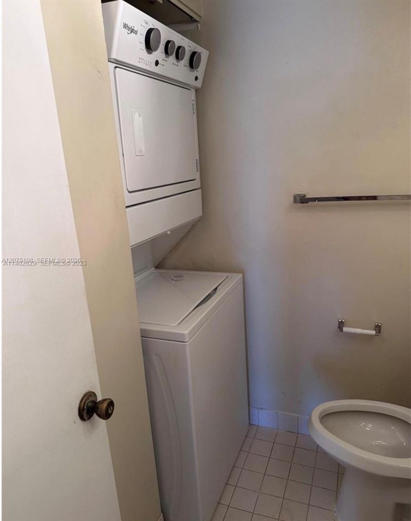 20850 San Simeon Way , Unit 603-5, Miami, FL 33179 Photo