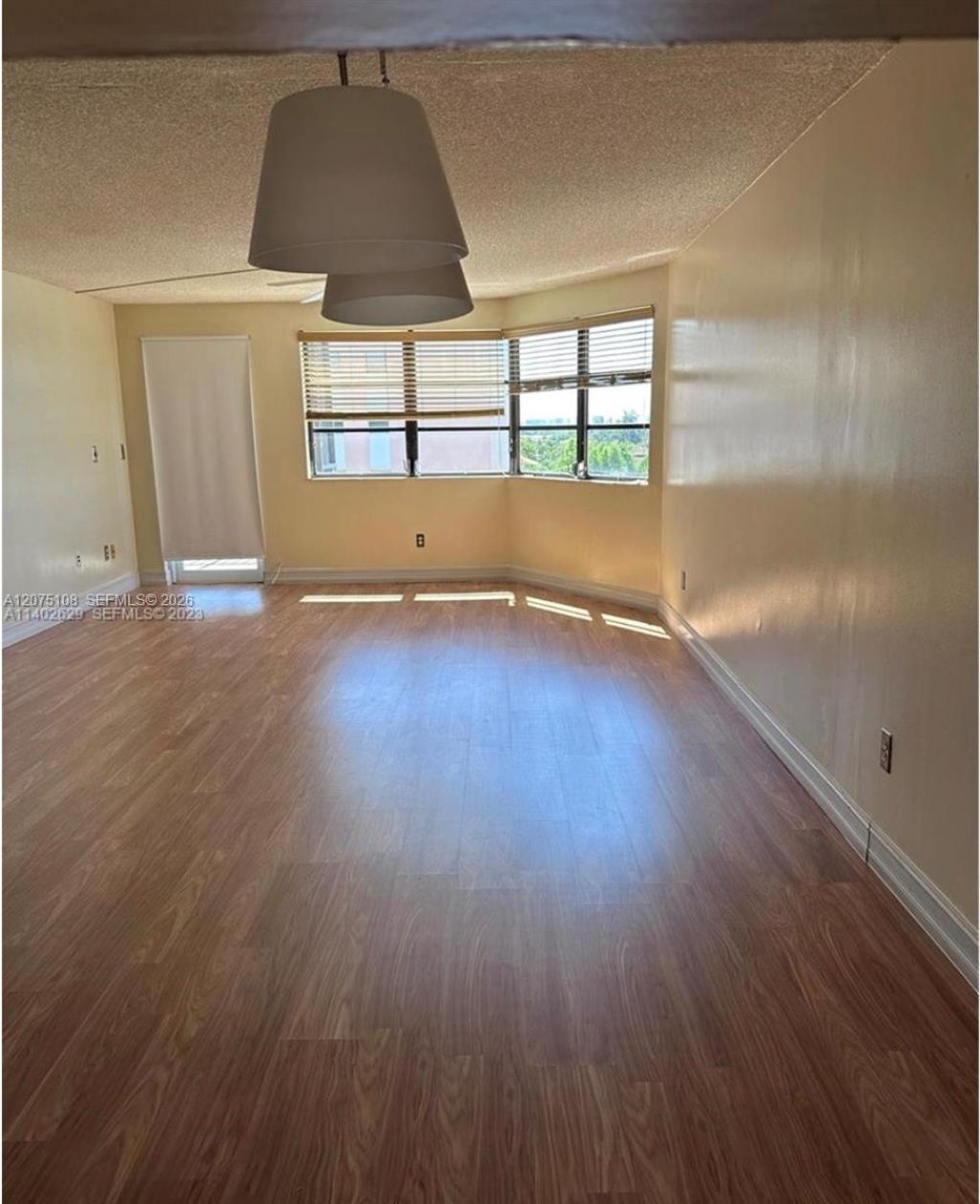 20850 San Simeon Way , Unit 603-5, Miami, FL 33179 Photo