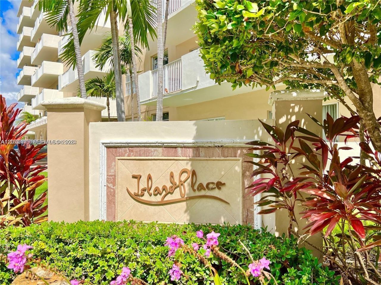 1455 N Treasure Dr , Unit PH-H, North Bay Village, FL 33141 Photo