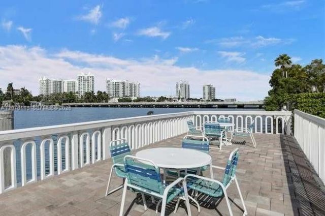 1455 N Treasure Dr , Unit PH-H, North Bay Village, FL 33141 Photo