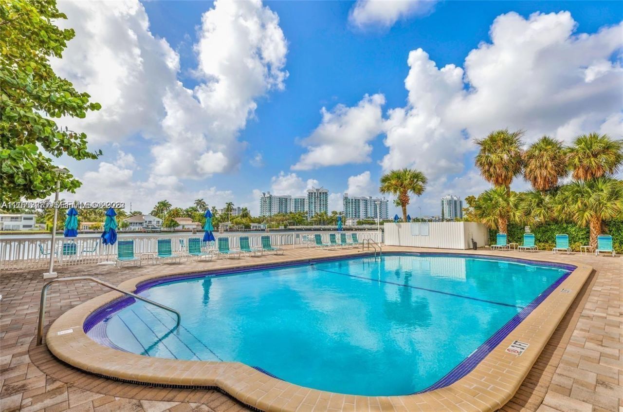 1455 N Treasure Dr , Unit PH-H, North Bay Village, FL 33141 Photo