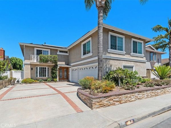 4341 Dogwood Avenue, Seal Beach, CA 90740