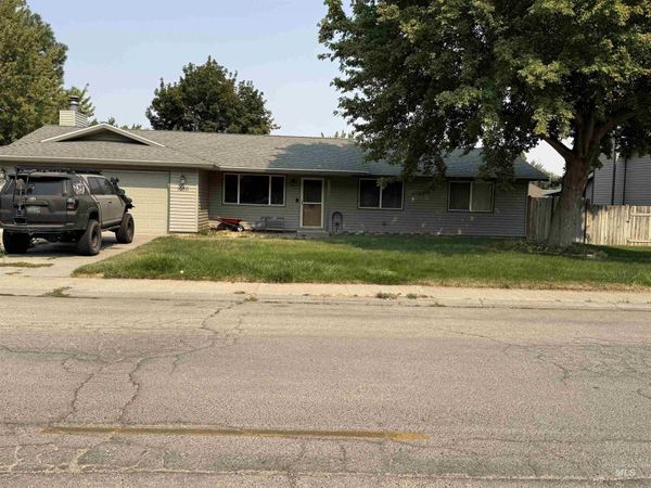 1050 S Haskett, Mountain Home, ID 83647