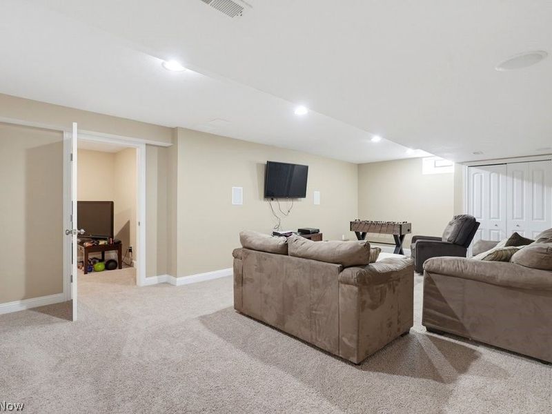 882 Queens Gate Way, Wadsworth, OH 44281 Photo 30