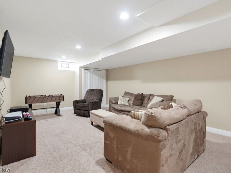 882 Queens Gate Way, Wadsworth, OH 44281 Photo 32