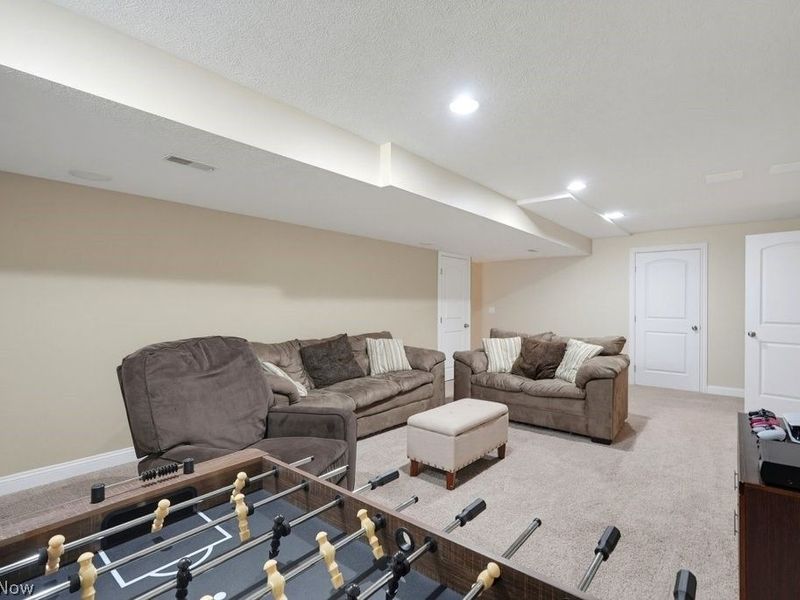882 Queens Gate Way, Wadsworth, OH 44281 Photo 33