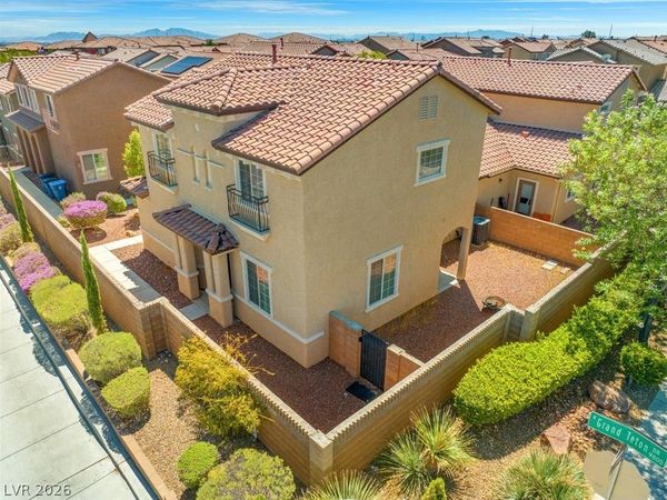 9860 Twilight Walk Avenue , Las Vegas, NV 89149