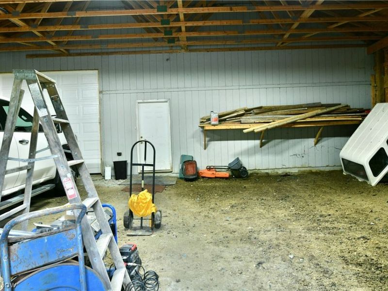 4000 Custer Orangeville Road NE, Burghill, OH 44404 Photo 14