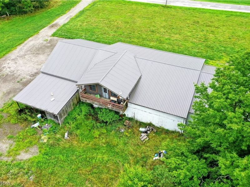 4000 Custer Orangeville Road NE, Burghill, OH 44404 Photo 4