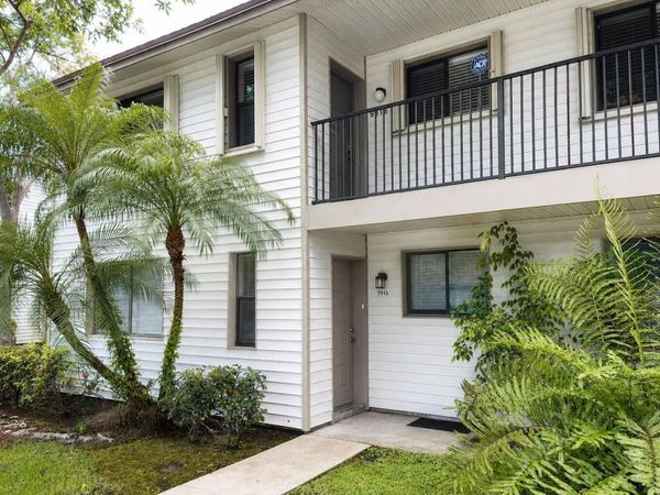 9816 NW 36th Street, Unit 6D, Sunrise, FL 33351