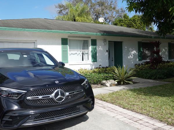 5805 BOSQUE Lane, West Palm Beach, FL 33415