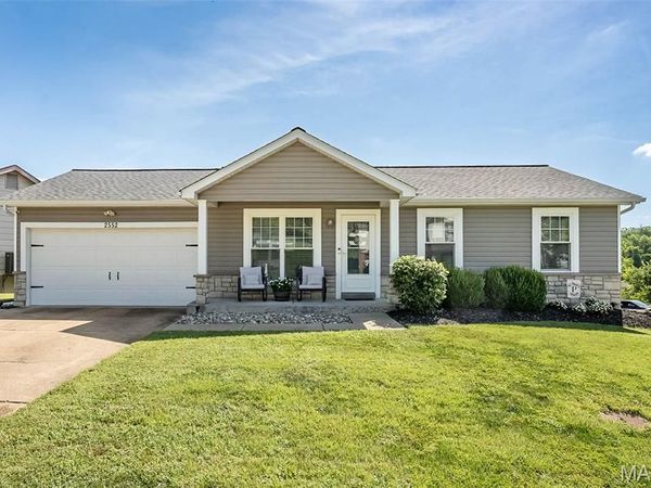 2552 Plymouth Drive , High Ridge, MO 63049