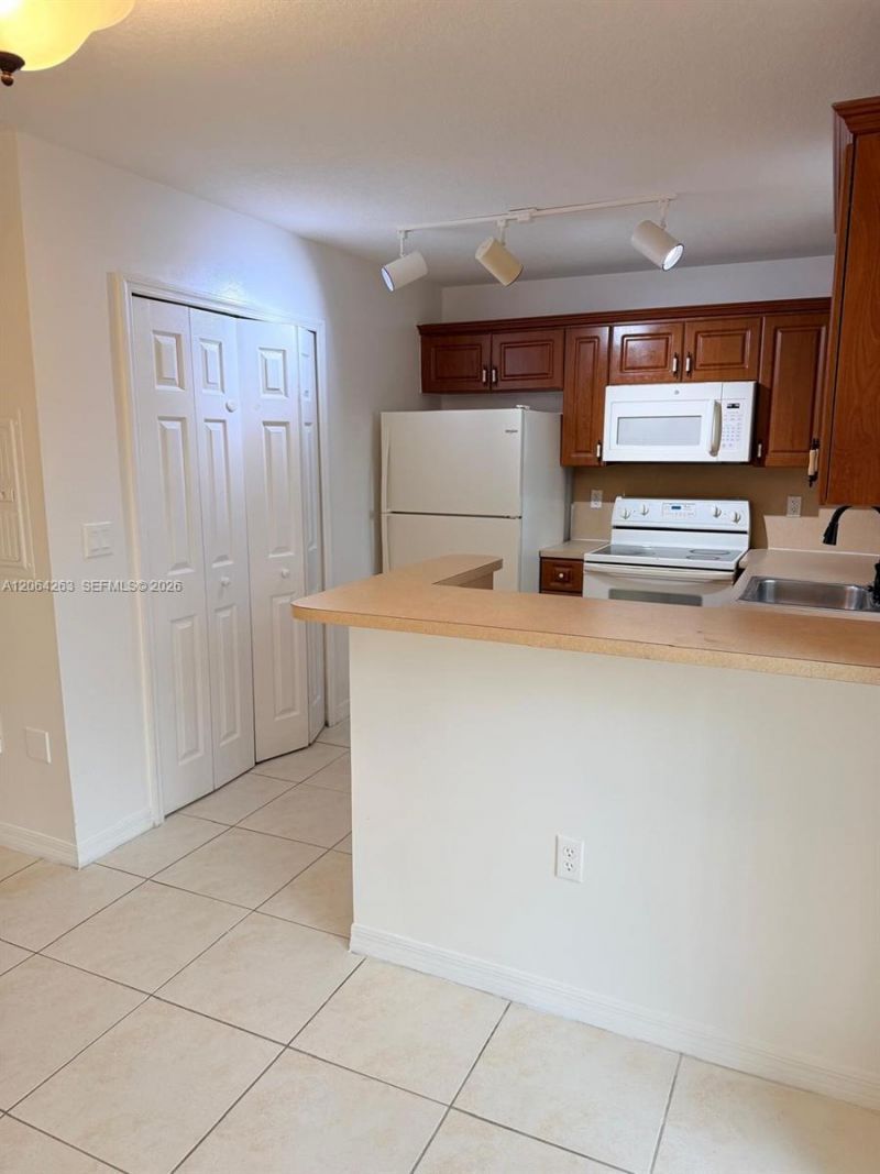 1250 SE 26th St , Unit 101, Homestead, FL 33035 Photo