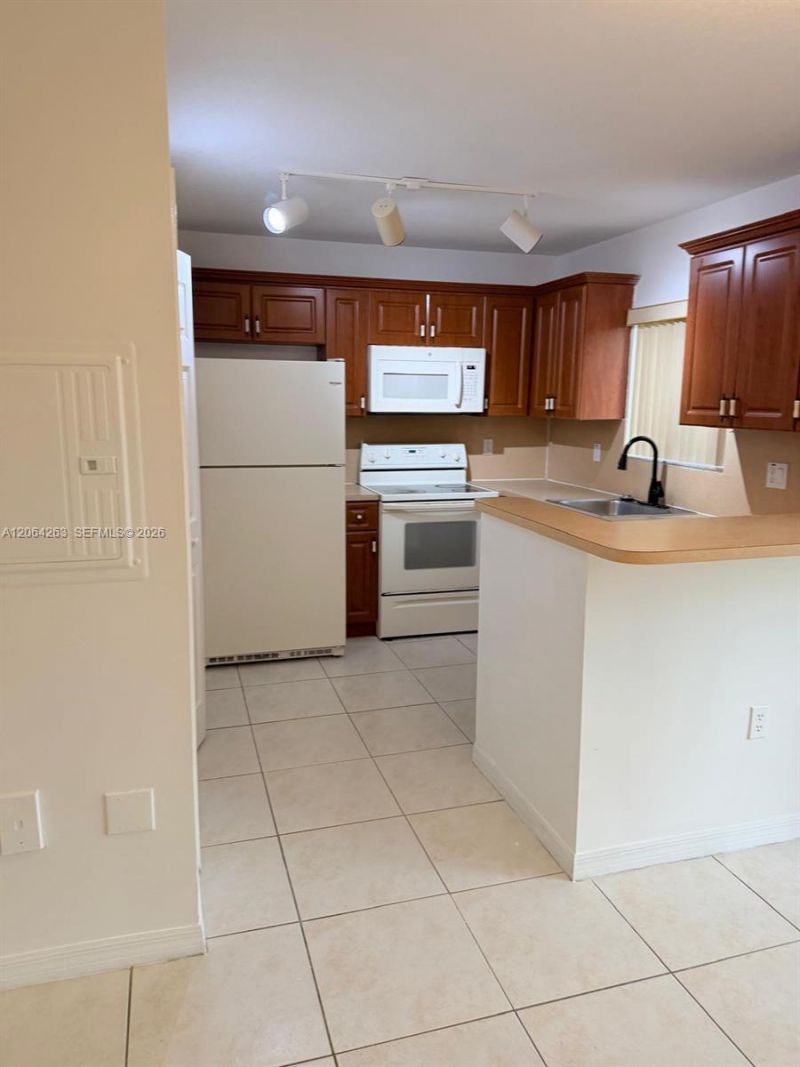 1250 SE 26th St , Unit 101, Homestead, FL 33035 Photo