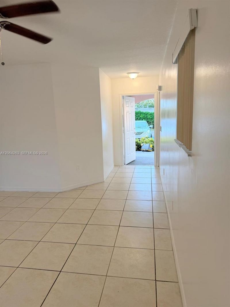 1250 SE 26th St , Unit 101, Homestead, FL 33035 Photo