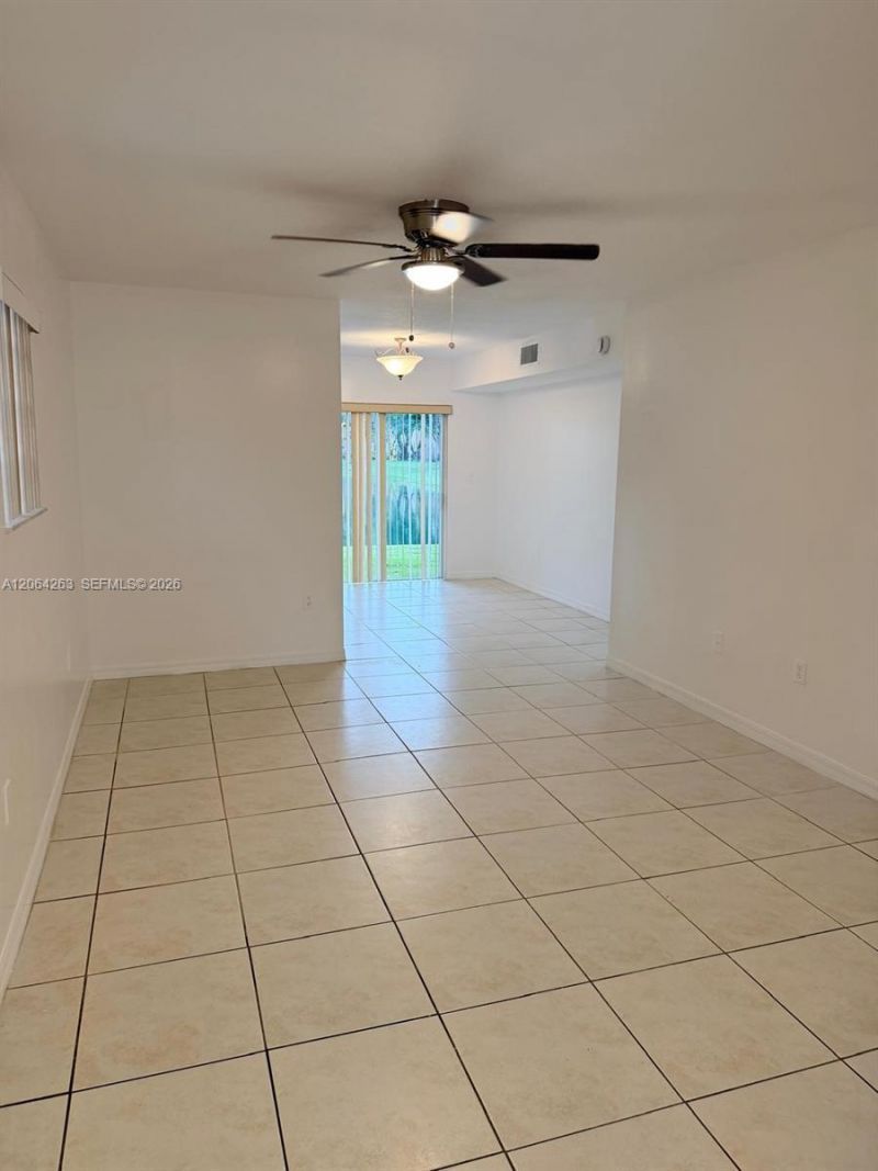 1250 SE 26th St , Unit 101, Homestead, FL 33035 Photo