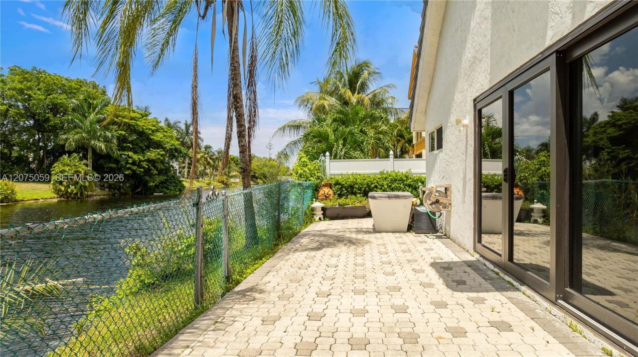 801 Mockingbird Ln , Plantation, FL 33324 Photo