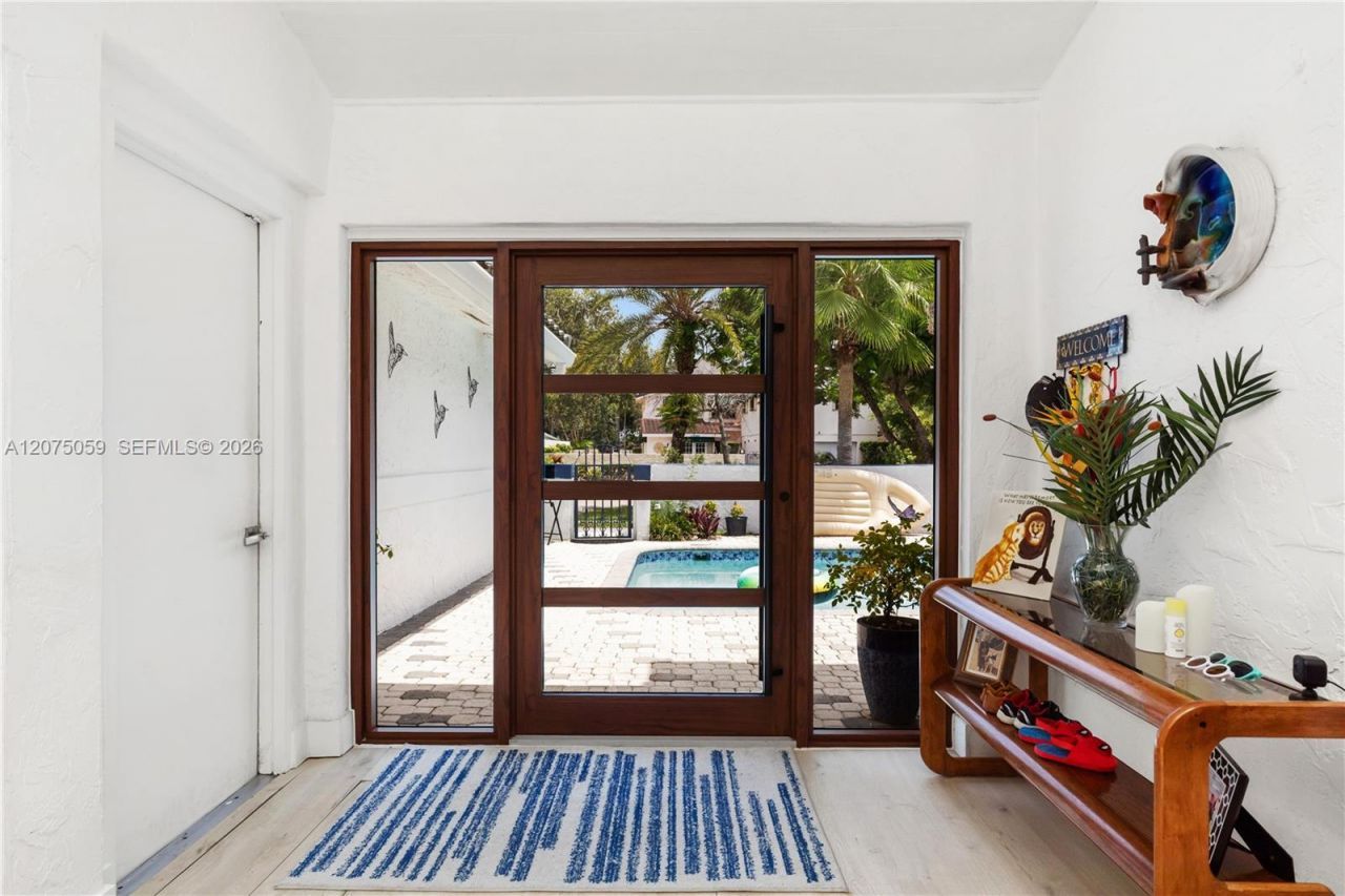 801 Mockingbird Ln , Plantation, FL 33324 Photo