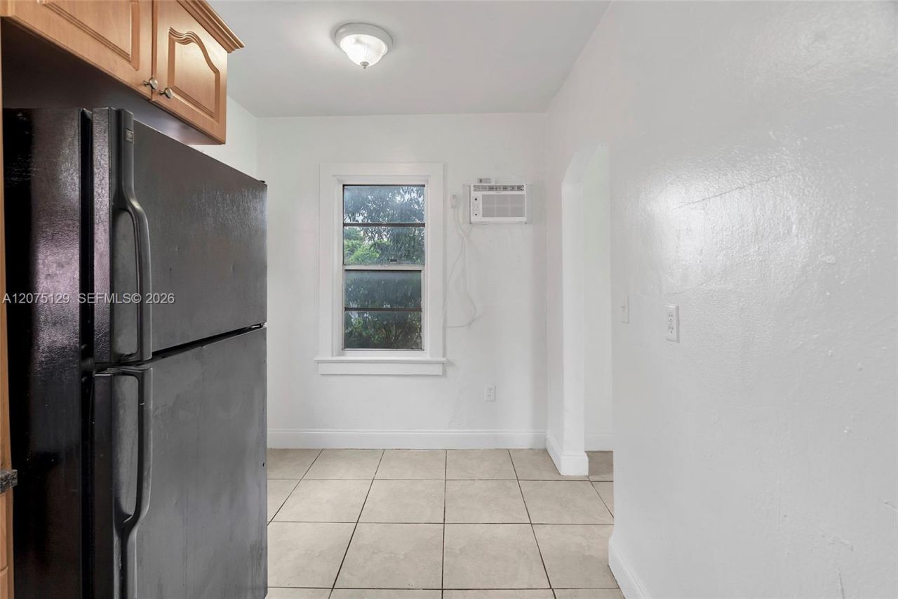 1137 NW 29th Ter , Unit 1137, Miami, FL 33127 Photo