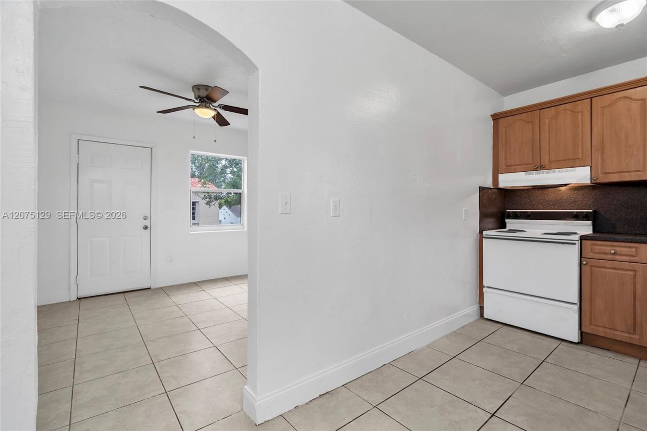 1137 NW 29th Ter , Unit 1137, Miami, FL 33127 Photo
