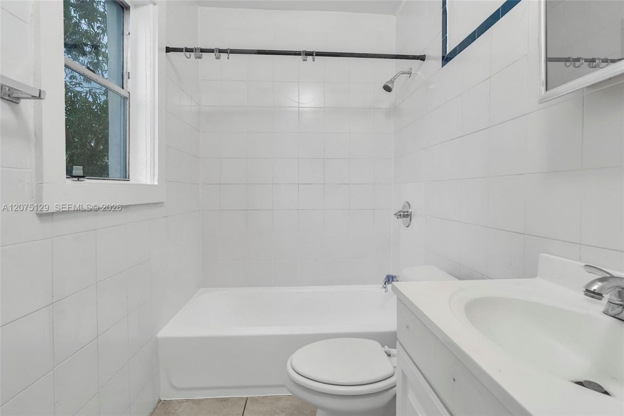 1137 NW 29th Ter , Unit 1137, Miami, FL 33127 Photo