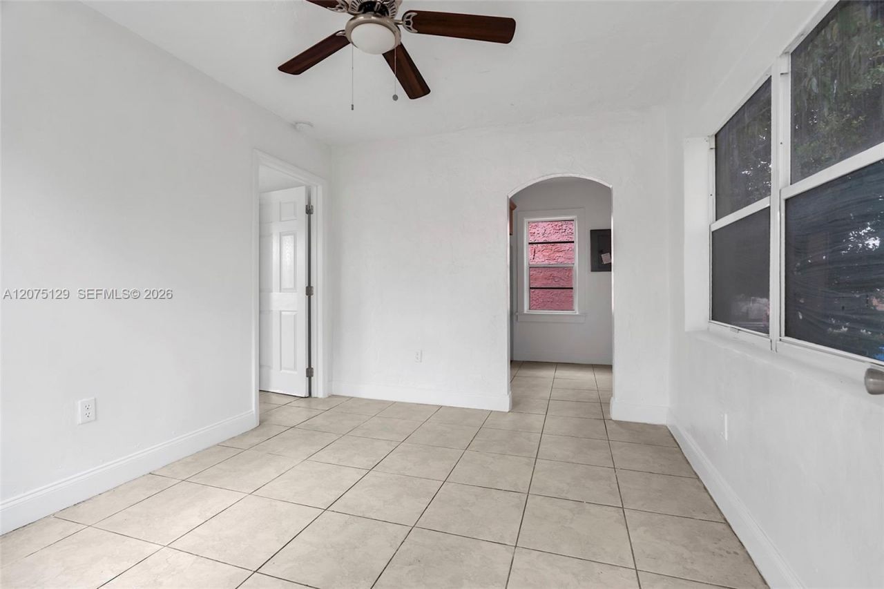1137 NW 29th Ter , Unit 1137, Miami, FL 33127 Photo
