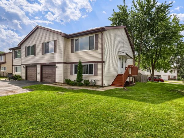 2165 Wildwood Court , Hanover Park, IL 60133