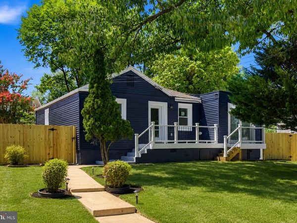 1414 FARMINGDALE AVENUE, CAPITOL HEIGHTS, MD 20743
