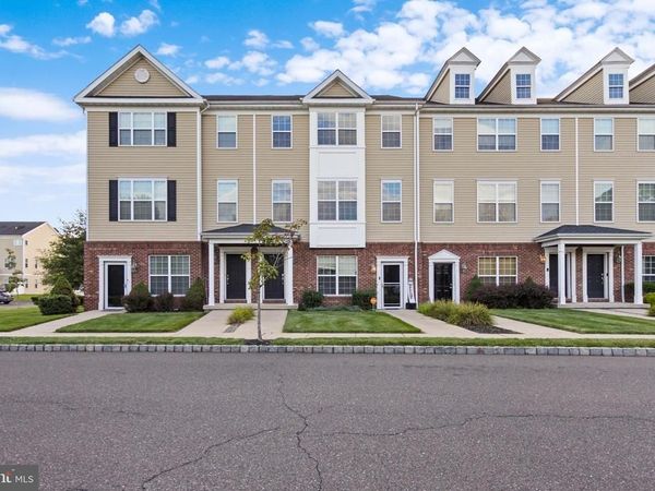 131 RIVERWALK BOULEVARD, BURLINGTON, NJ 08016