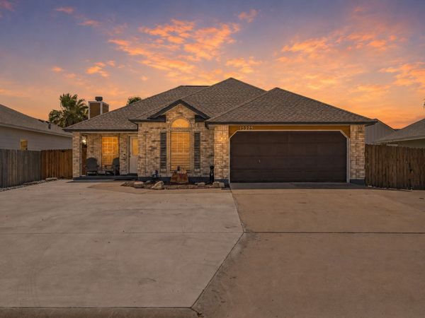 15225 BARATARIA DR, Corpus Christi, TX 78418