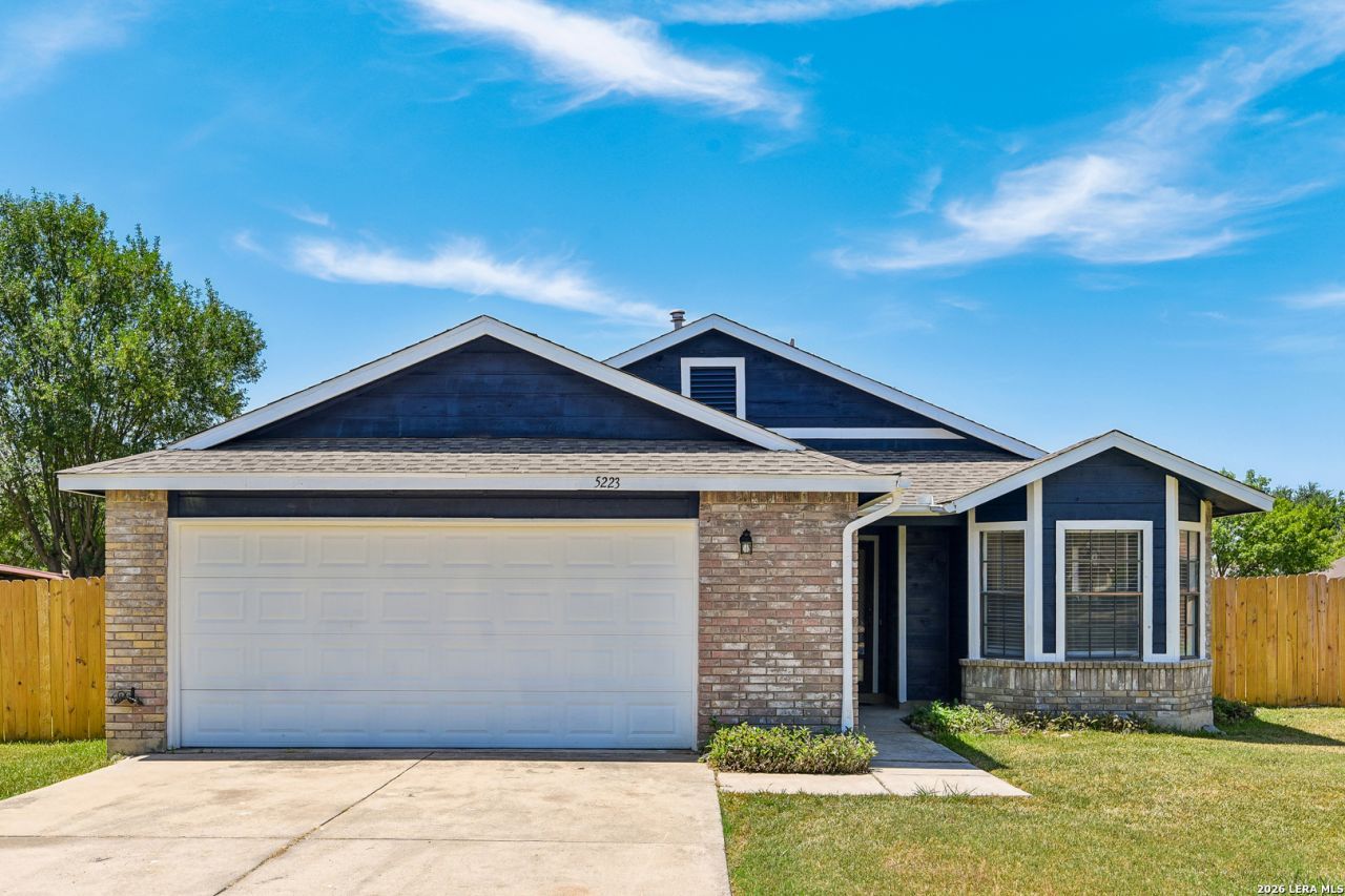 5223 Lakebend East Dr, San Antonio, TX 78244 Main Photo