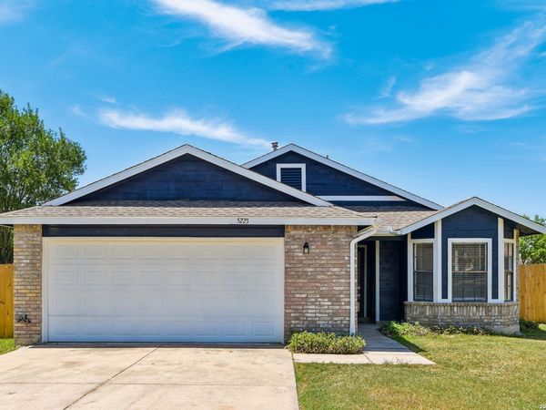 5223 LAKEBEND EAST DR, San Antonio, TX 78244