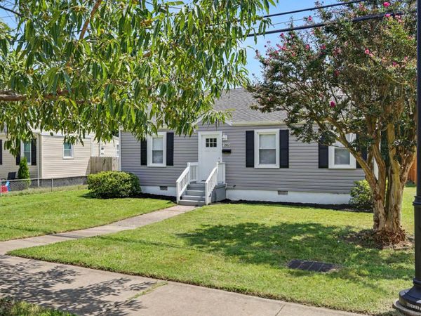 2112 E Pembroke Avenue , Hampton, VA 23664