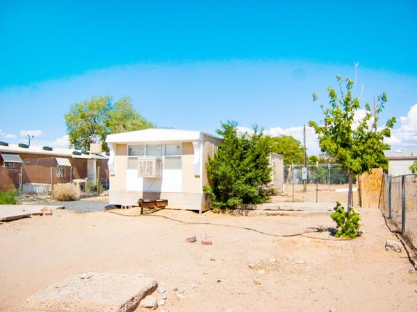 4004 Wallace Street SE, Albuquerque, NM 87105