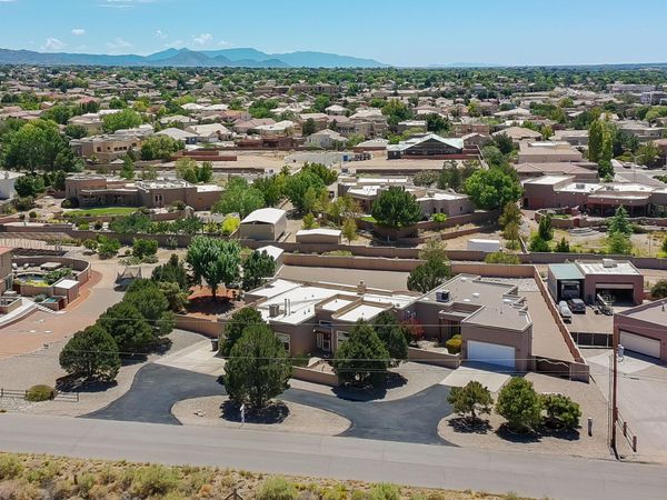 9174 Signal Avenue NE, Albuquerque, NM 87122