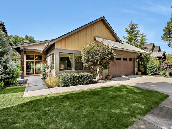 1257 E Lone Shore Dr, Eagle, ID 83616