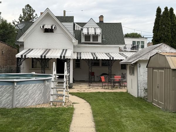 5244 W Waveland Avenue , Chicago, IL 60641