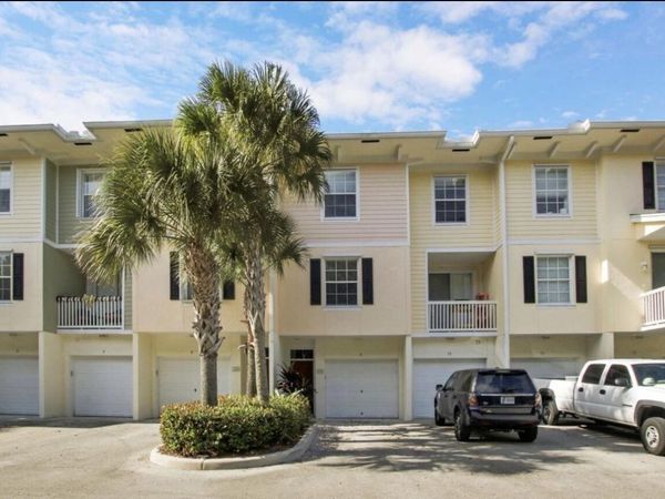 245 Murcia Drive, Unit 204, Jupiter, FL 33458