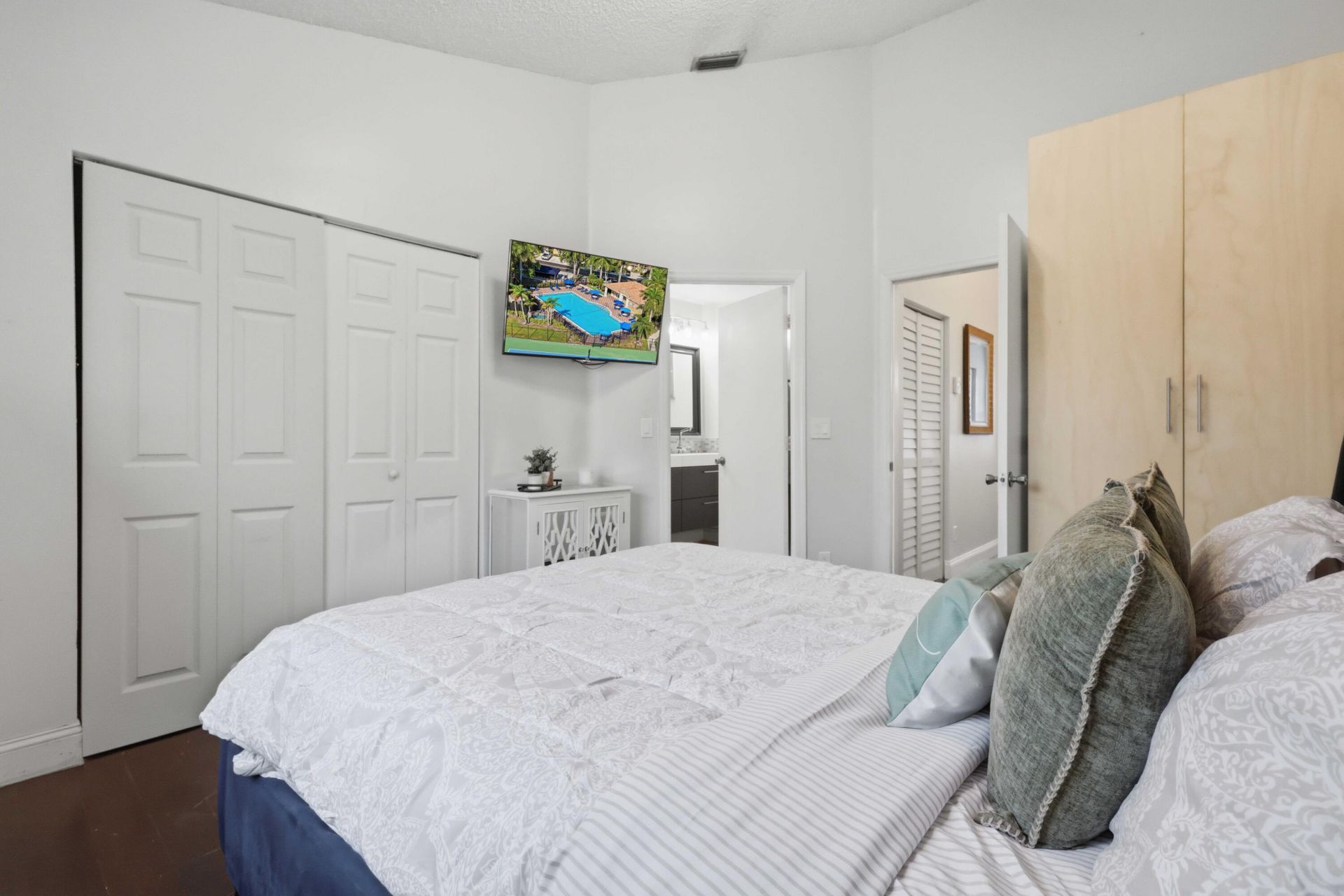 12207 SW 6th Street, Pembroke Pines, FL 33025 Photo