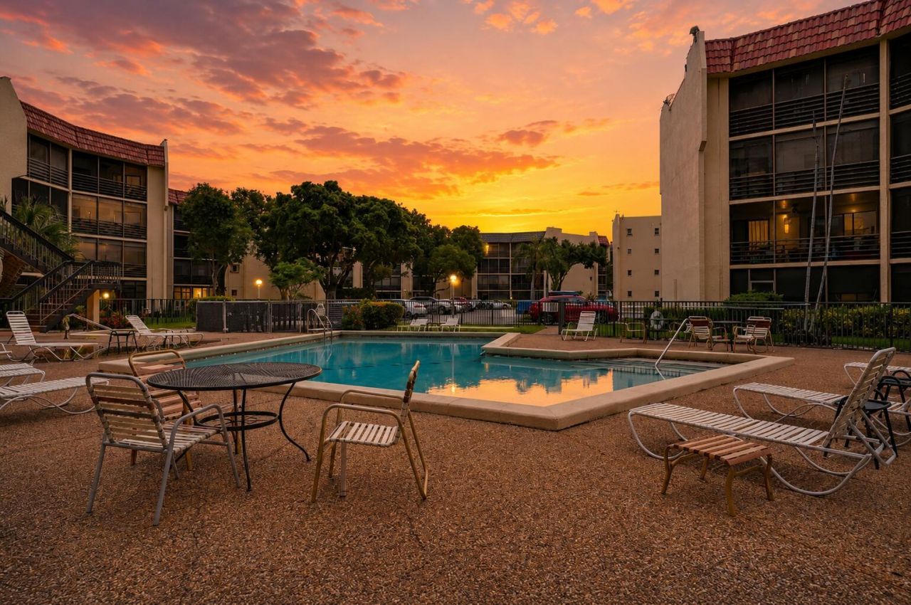 6855 W Broward Boulevard, Unit 201, Plantation, FL 33317 Photo