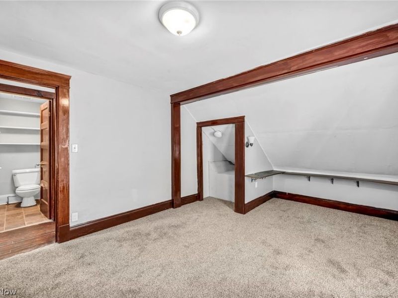 2036 W 99th Street, Cleveland, OH 44102 Photo 17