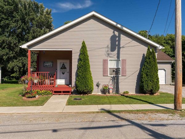 1109 BENTON Avenue, Johnston City, IL 62951