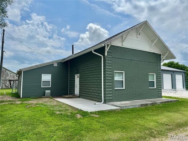 6855 County Road 308 , Taylor, MO 63471