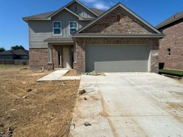 3411 Helena Street, Gainesville, TX 76240