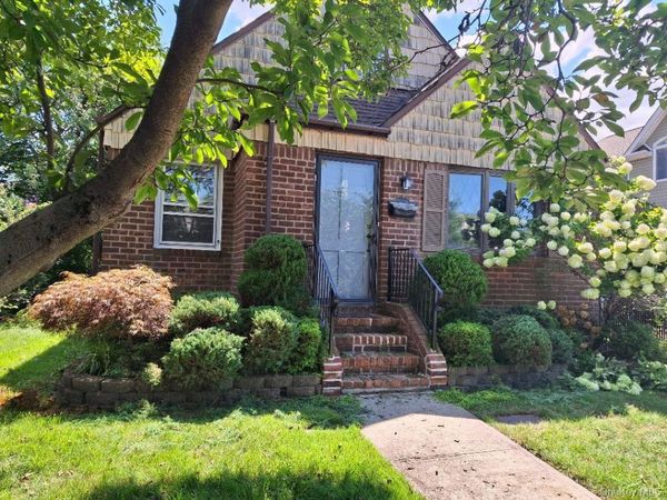 63 Ruby Street , Elmont, NY 11003