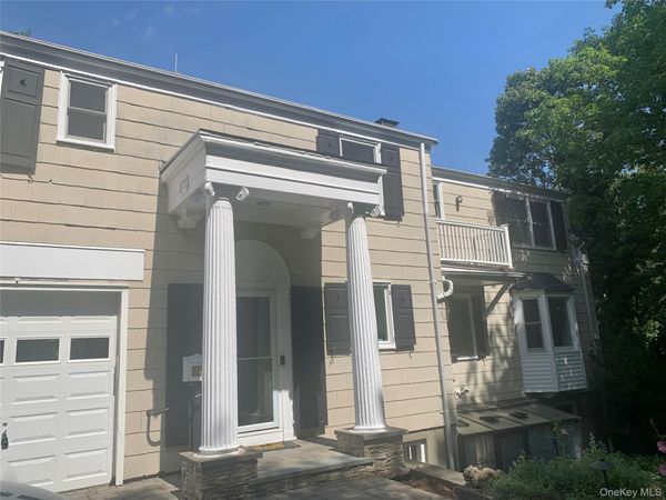 105 Laurel Lane , Port Jefferson, NY 11777