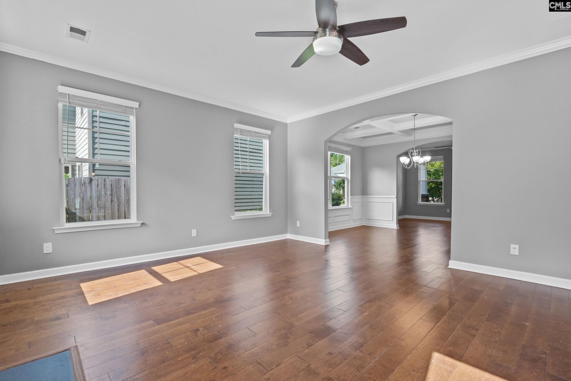 425 Maria Posada Court  Photo 10