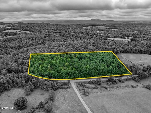 154 County Route 60, Cambridge, NY 12816