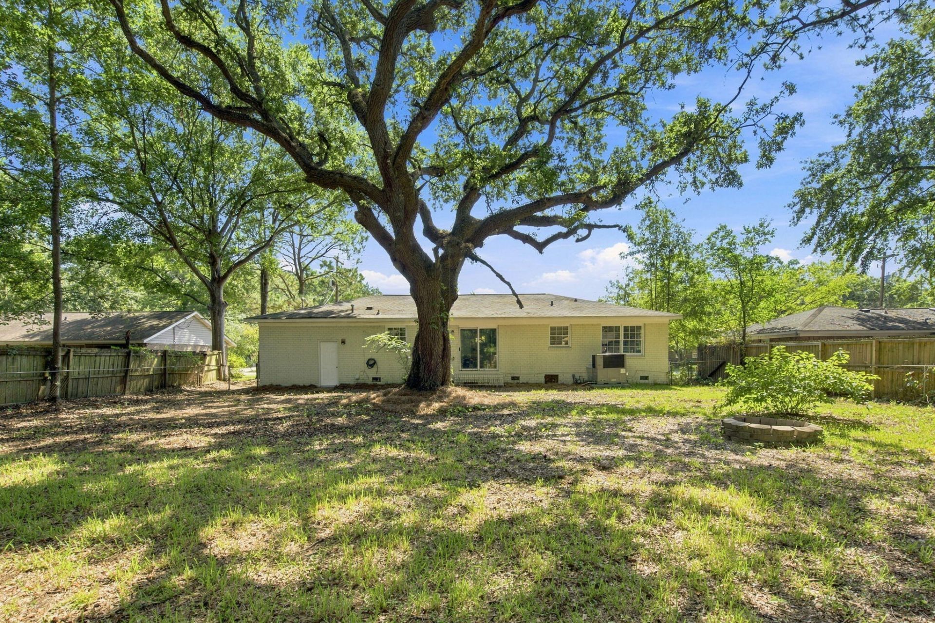 4755 Lysa Avenue Photo 12